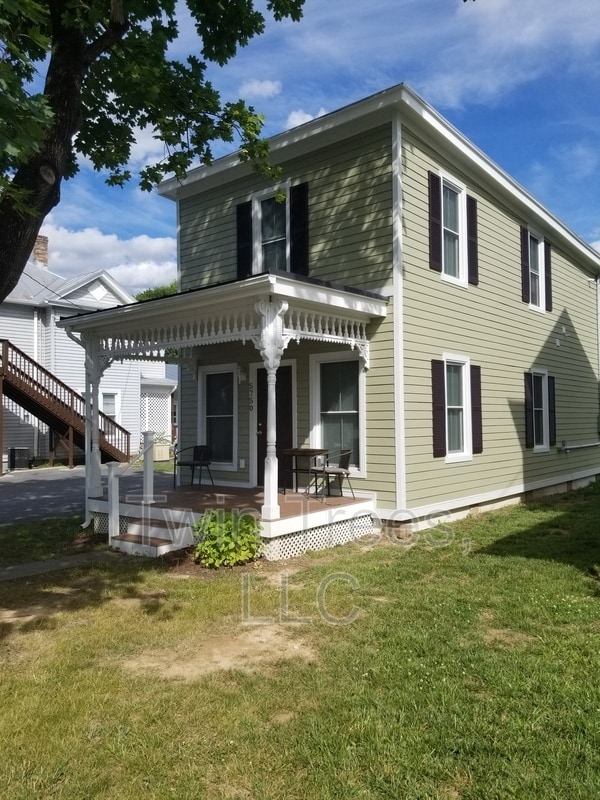 5750 Main St in Mount Jackson, VA - Building Photo - Building Photo