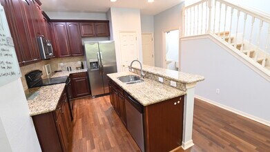 9363 Strongbark Ln in Orlando, FL - Building Photo - Building Photo