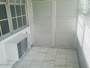 219 Buckingham Ct in Lakewood, NJ - Building Photo - Building Photo