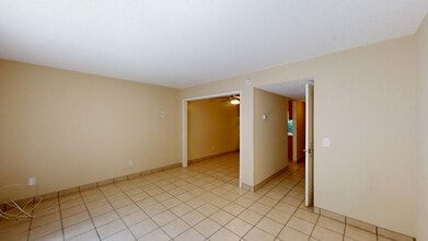 18225 Happy Ln in Sonoma, CA - Building Photo - Building Photo