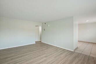 1210 Pierce St in Lakewood, CO - Building Photo - Building Photo