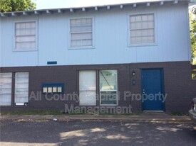 1915 Hearthstone Dr in Austin, TX - Building Photo