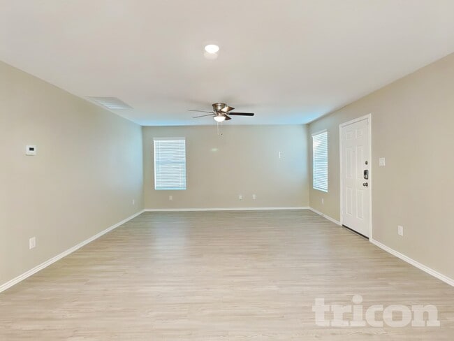 9607 Littleton Grist in San Antonio, TX - Foto de edificio - Building Photo