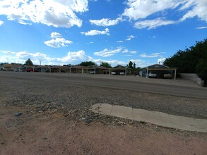 77 E Cliff House Dr, Unit NA in Camp Verde, AZ - Foto de edificio - Building Photo