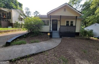 363 N 16th St in Griffin, GA - Building Photo - Building Photo