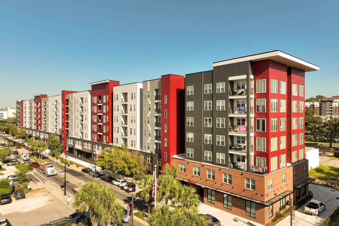 The Tribe in Tallahassee, FL - Foto de edificio