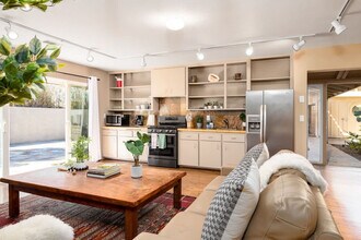 5400 Carlsbad Blvd in Carlsbad, CA - Building Photo - Building Photo