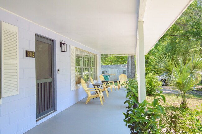 508 NW 9th St, Unit Mainhouse in Carrabelle, FL - Building Photo - Building Photo