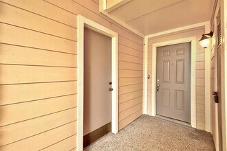 8504 Mesa Dr in Austin, TX - Building Photo - Building Photo