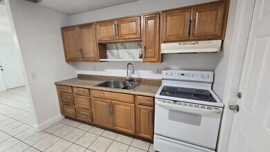 4770 Cole St in West Palm Beach, FL - Building Photo - Building Photo