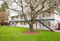 Maple Manor in Eugene, OR - Foto de edificio - Primary Photo