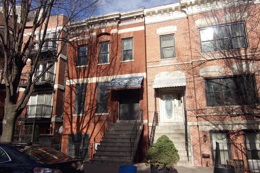 1510 W Thomas St, Unit A05C in Chicago, IL - Building Photo