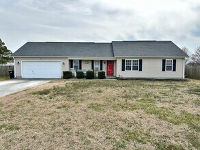 134 Annie Rd in Richlands, NC - Building Photo - Building Photo