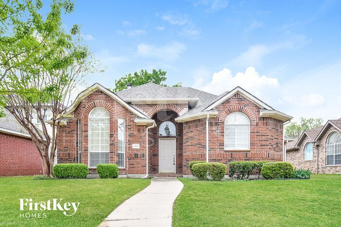 2304 Wooten Pl in Plano, TX - Foto de edificio