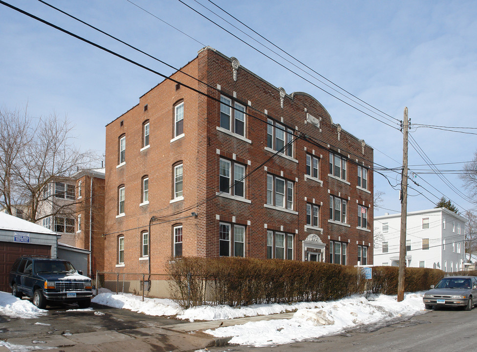 41 Winship St in Hartford, CT - Foto de edificio