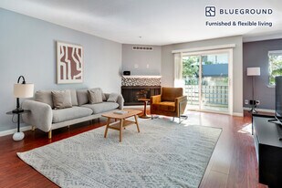 235 Arlington Rd in Redwood City, CA - Building Photo