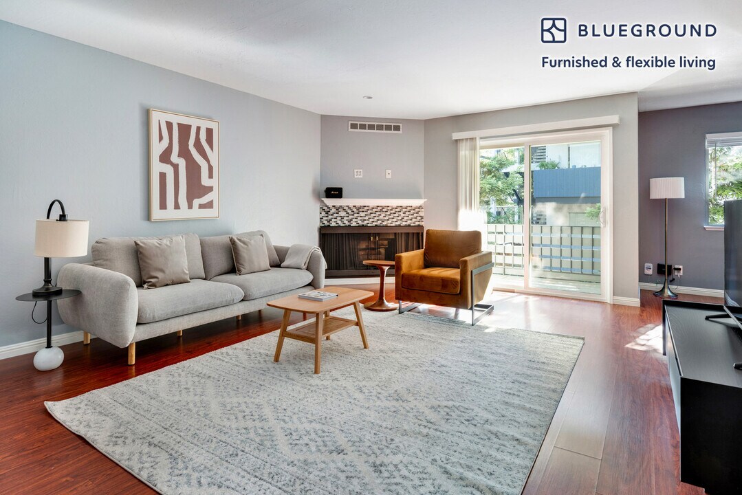 235 Arlington Rd in Redwood City, CA - Building Photo