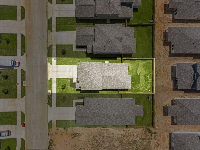 3910 Accolade Xing in Brookshire, TX - Building Photo - Building Photo