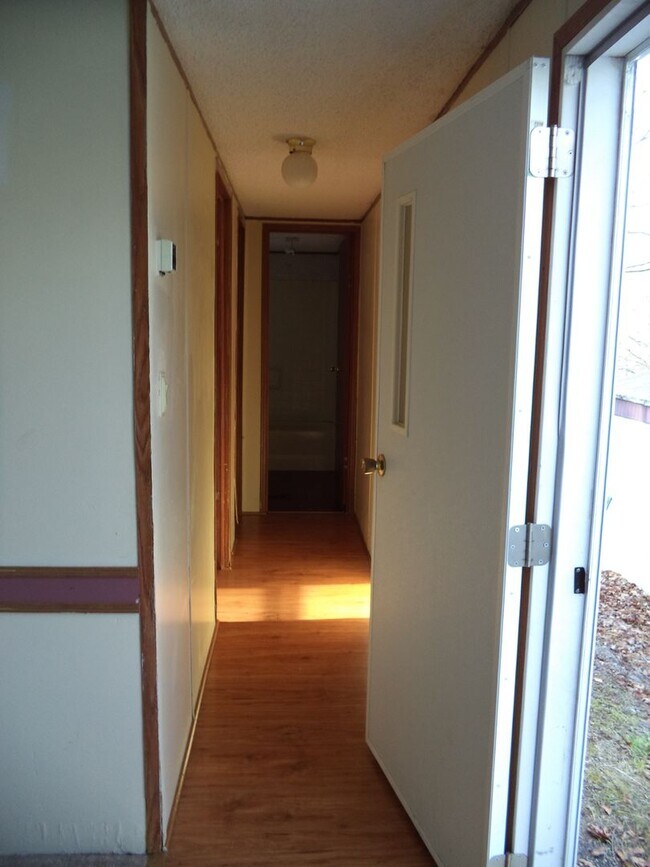 91 Bass Wood Dr in Ridgeley, WV - Building Photo - Building Photo