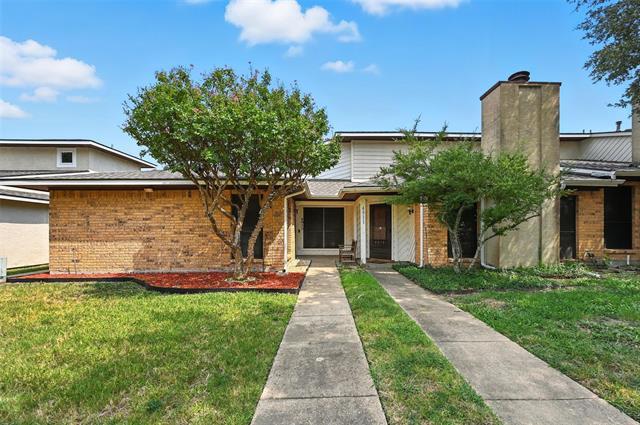 property at 4915 Regal Bluff