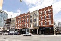 705 N Milwaukee Ave, Unit 2F in Chicago, IL - Building Photo - Building Photo