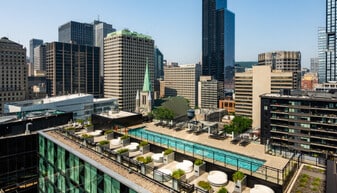 Humaniti in Montréal, QC - Building Photo