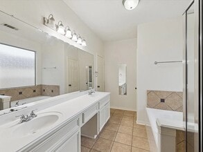 6418 Sugar Bush Dr in Magnolia, TX - Building Photo - Building Photo