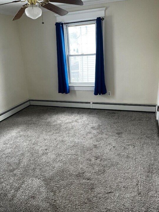 128 W Clinton St in Dover, NJ - Building Photo