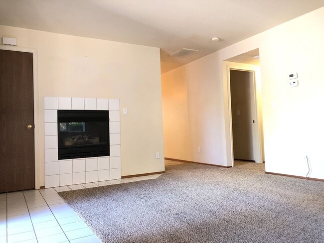 1326-1328 Oak Ridge Dr in Colfax, CA - Building Photo - Building Photo