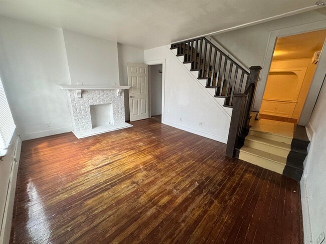 property at 2906 9th St