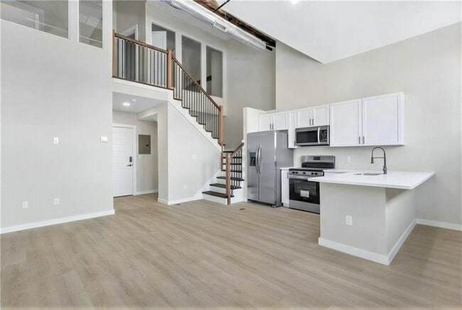 72 Kendrick Ave in Woonsocket, RI - Foto de edificio - Building Photo