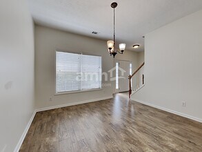 5810 Stephens Mill Dr in Buford, GA - Building Photo - Building Photo