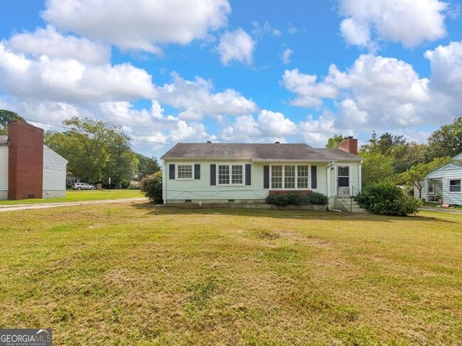 652 Mozley Dr SE in Smyrna, GA - Building Photo - Building Photo