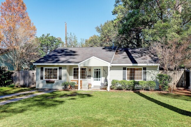 property at 1070 Lamonte Ln