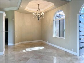 2579 Mayfair Ln in Weston, FL - Building Photo - Building Photo