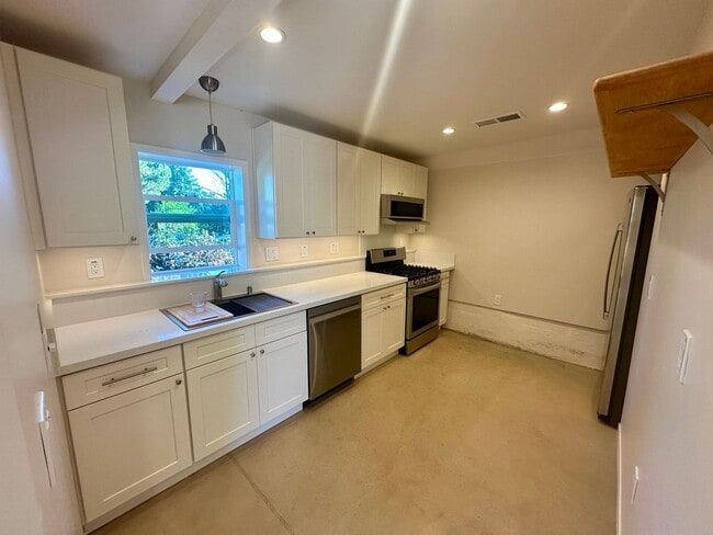 property at 457 S Auburn St