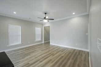 7126 Kenilworth Crossing Ave in Baton Rouge, LA - Building Photo - Building Photo