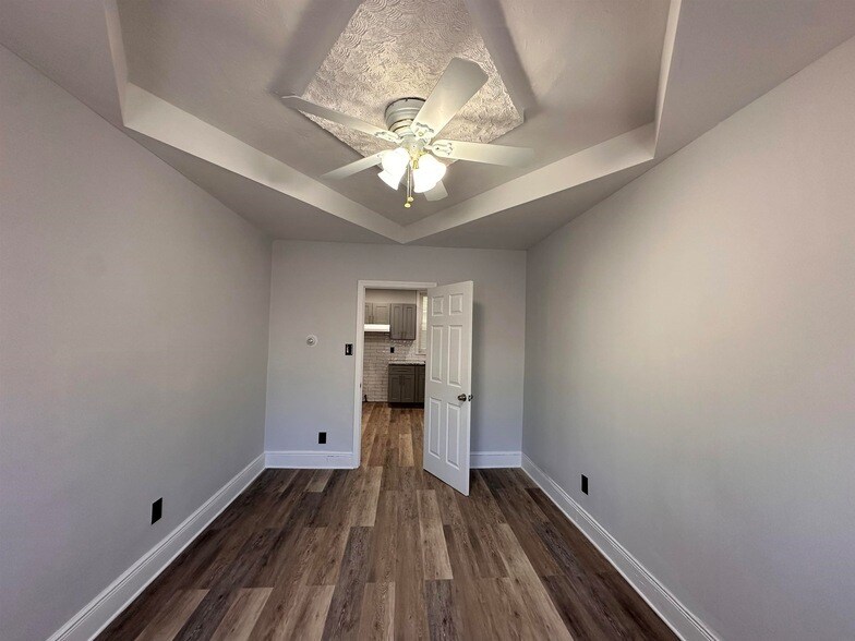 116 W 7th St, Unit A4-508 in Bayonne, NJ - Building Photo