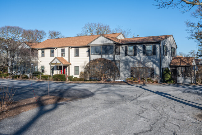 Beach Plum Condominiums in Harwich Port, MA - Building Photo - Building Photo