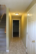 2948 Crystal Spring Ln in Harrisonburg, VA - Building Photo - Building Photo