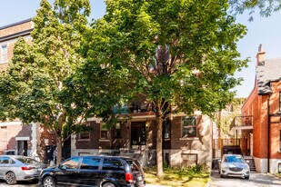2303 Harvard Av in Montréal, QC - Building Photo