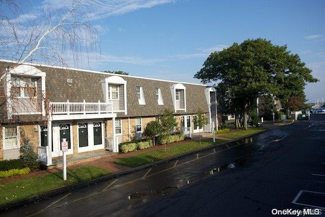 20 Mainsail Dr in Patchogue, NY - Building Photo - Building Photo