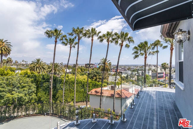 property at 1541 Selma Dr