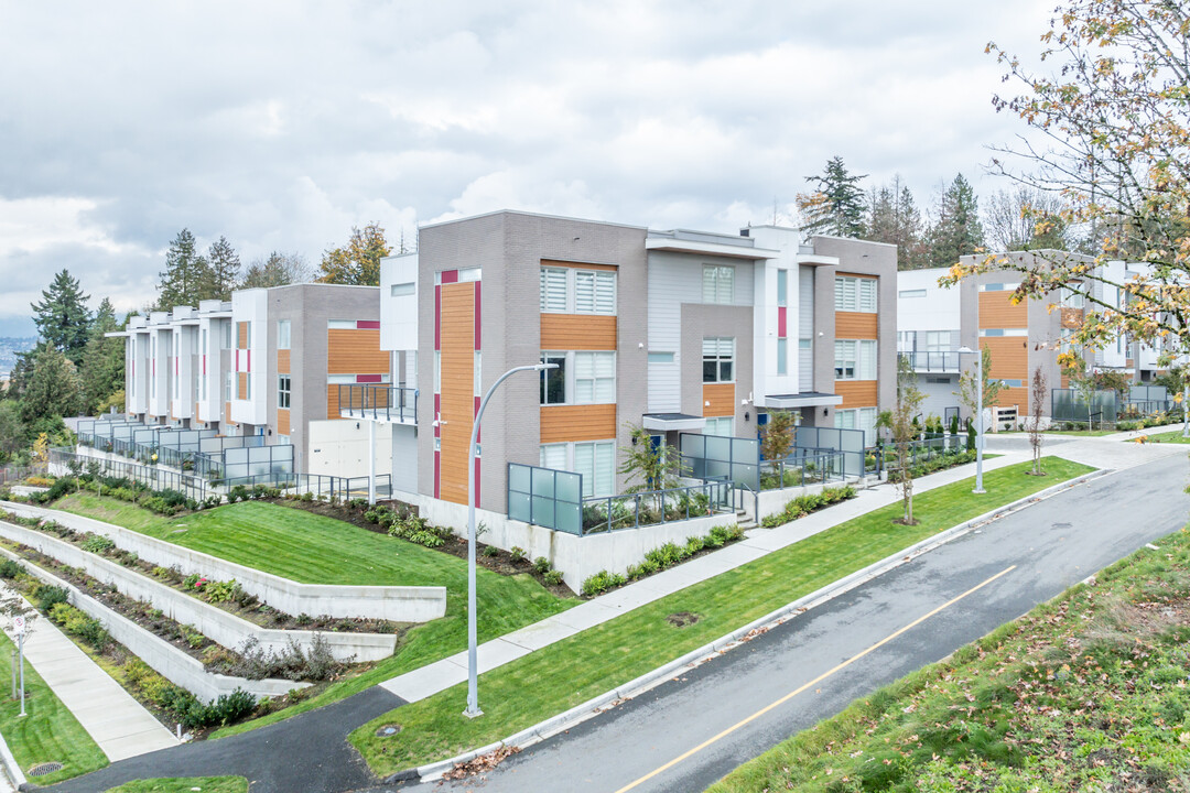 Yale Gardens in Surrey, BC - Building Photo