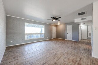 11417 N Hacienda Dr in Sun City, AZ - Building Photo - Building Photo