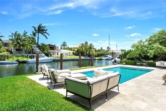 6831 Sunrise Ct in Coral Gables, FL - Building Photo - Building Photo