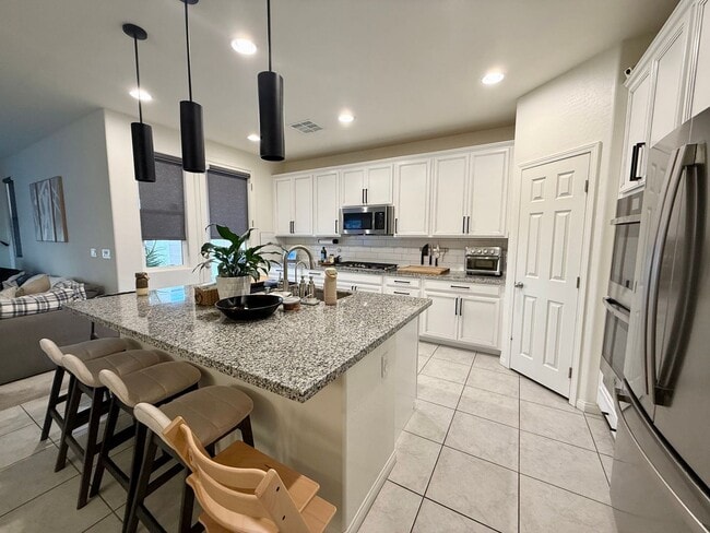 10128 Ocher Valley Ave in Las Vegas, NV - Building Photo - Building Photo