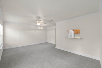 554 Wingspan Way in Crestview, FL - Building Photo - Building Photo