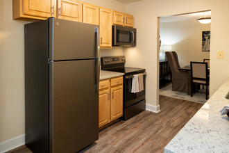 Ivy Hall Apartments in Towson, MD - Building Photo - Building Photo