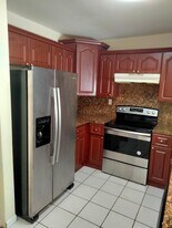 4113 NW 78th Ter in Coral Springs, FL - Building Photo